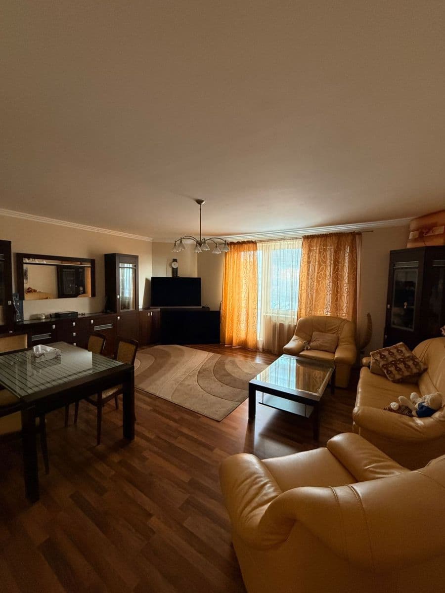 Prodej bytu 3+1 81 m², Volutová, Praha, Praha Prodej bytu 3+1 81 m², Volutová, Praha, Praha