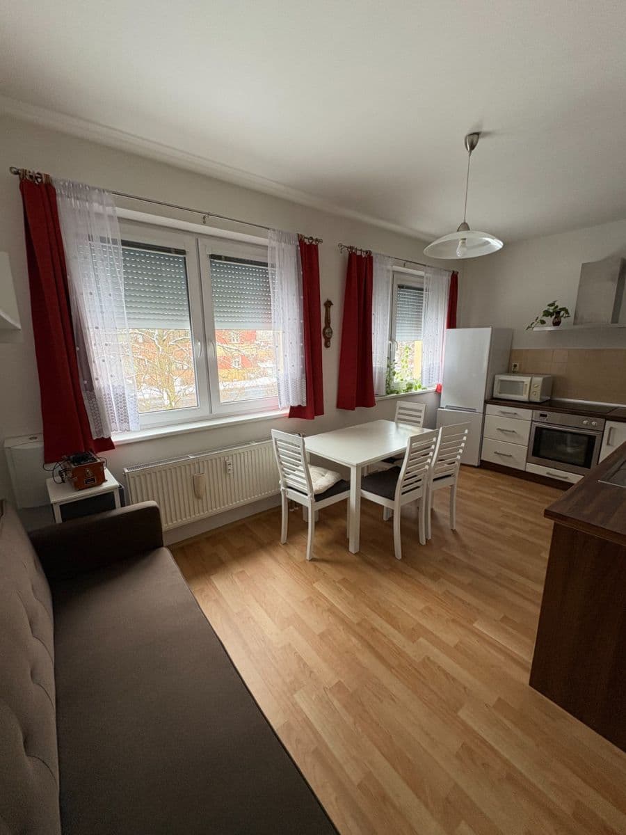 Prodej bytu 2+1 70 m², Franze Kafky, Mariánské Lázně, Karlovarský kraj Prodej bytu 2+1 70 m², Franze Kafky, Mariánské Lázně, Karlovarský kraj