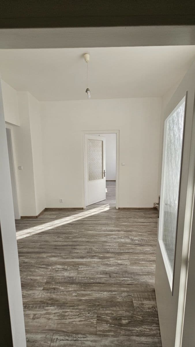 Pronájem bytu 3+1 65 m², Nádražní, Dolní Poustevna, Ústecký kraj Pronájem bytu 3+1 65 m², Nádražní, Dolní Poustevna, Ústecký kraj