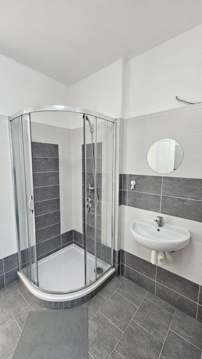 Pronájem bytu 3+1 65 m², Nádražní, Dolní Poustevna, Ústecký kraj Pronájem bytu 3+1 65 m², Nádražní, Dolní Poustevna, Ústecký kraj