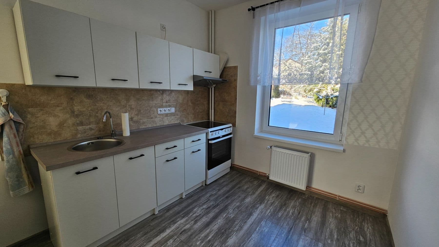 Pronájem bytu 3+1 65 m², Nádražní, Dolní Poustevna, Ústecký kraj Pronájem bytu 3+1 65 m², Nádražní, Dolní Poustevna, Ústecký kraj