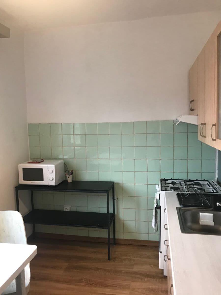 Pronájem bytu 2+1 55 m², Dřevnická, Zlín, Zlínský kraj Pronájem bytu 2+1 55 m², Dřevnická, Zlín, Zlínský kraj