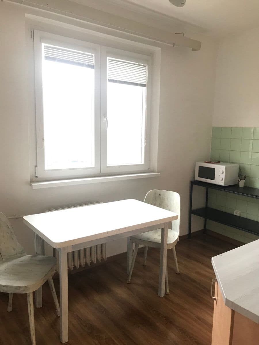 Pronájem bytu 2+1 55 m², Dřevnická, Zlín, Zlínský kraj Pronájem bytu 2+1 55 m², Dřevnická, Zlín, Zlínský kraj