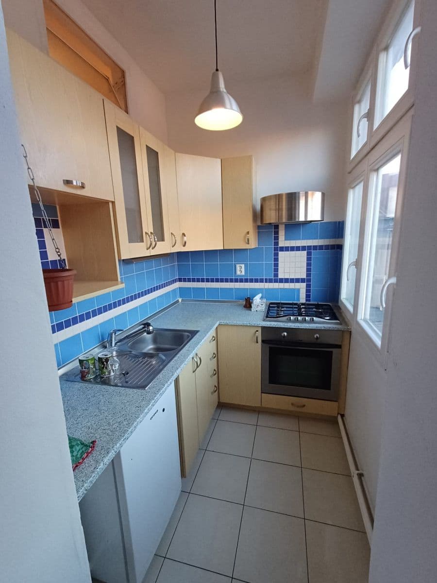 Pronájem bytu 2+kk 42 m², Františka Kadlece, Praha, Praha Pronájem bytu 2+kk 42 m², Františka Kadlece, Praha, Praha