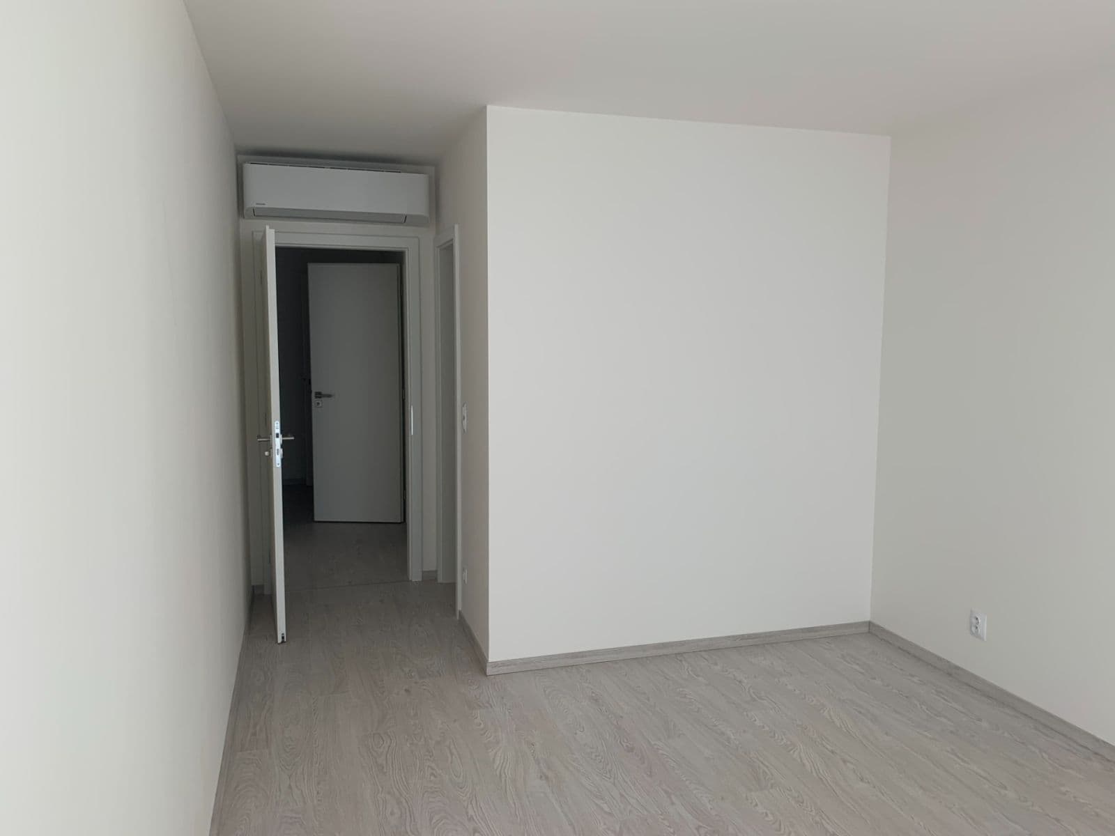 Pronájem bytu 2+kk 62 m², Křižíkova, Praha, Praha Pronájem bytu 2+kk 62 m², Křižíkova, Praha, Praha