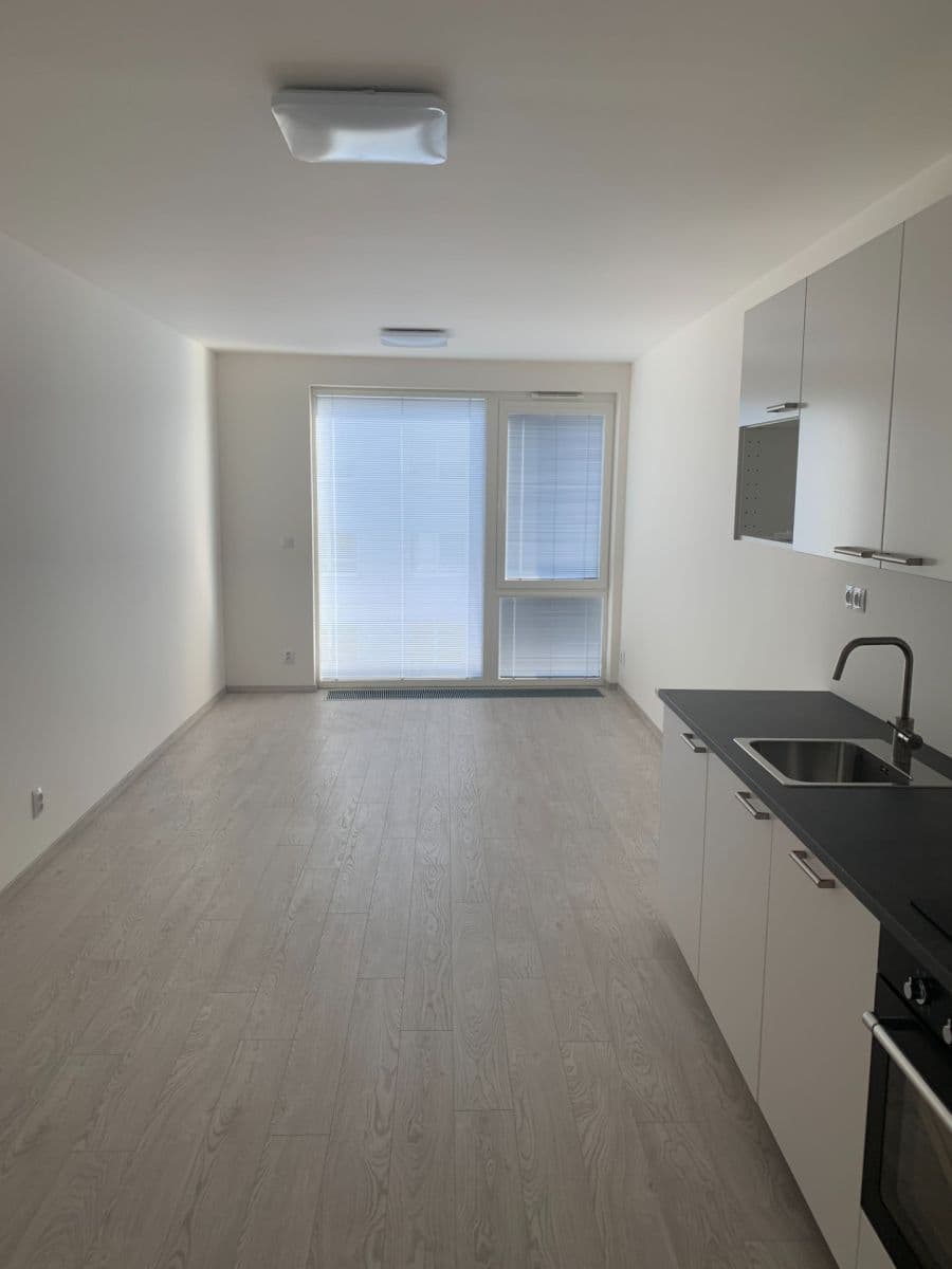 Pronájem bytu 2+kk 62 m², Křižíkova, Praha, Praha Pronájem bytu 2+kk 62 m², Křižíkova, Praha, Praha