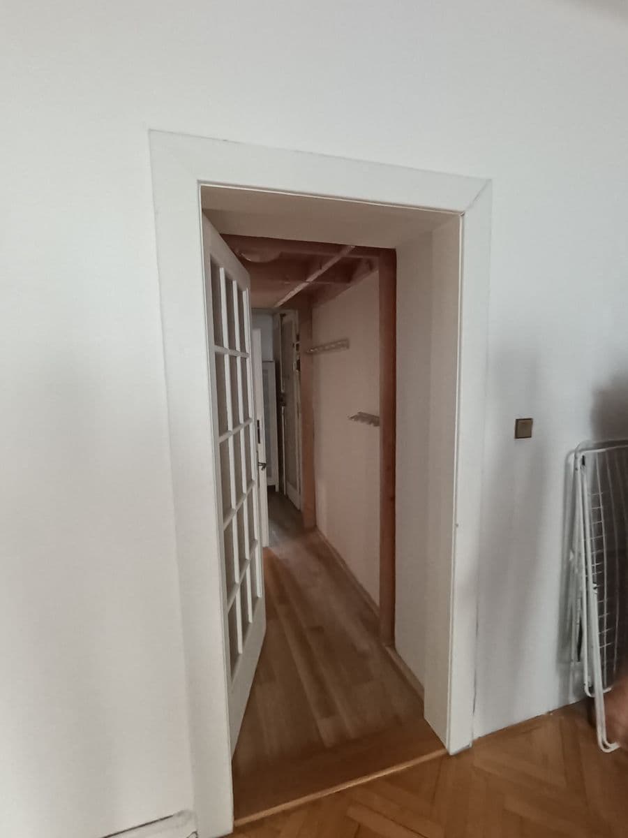 Pronájem bytu 1+1 56 m², Čajkovského, Praha, Praha Pronájem bytu 1+1 56 m², Čajkovského, Praha, Praha