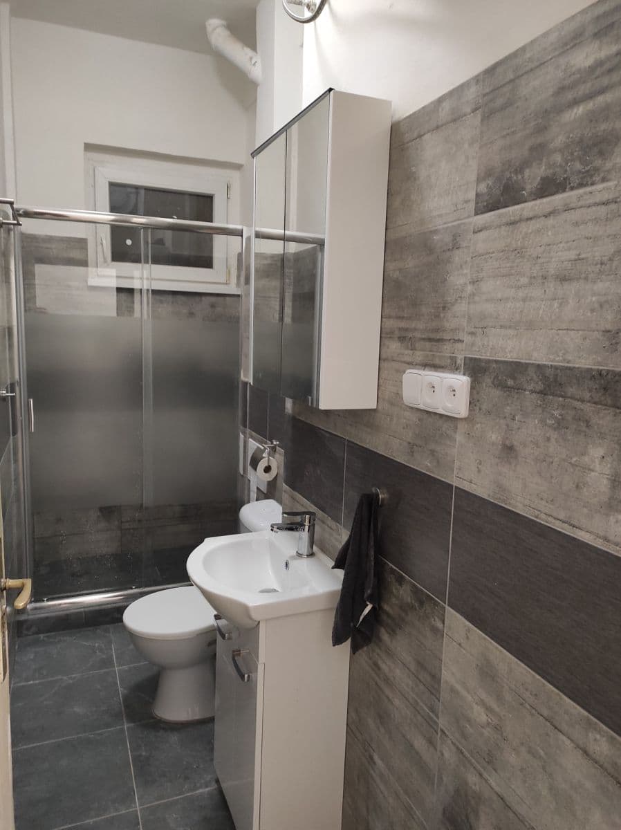 Pronájem bytu 2+kk 41 m², Svojsíkova, Praha, Praha Pronájem bytu 2+kk 41 m², Svojsíkova, Praha, Praha