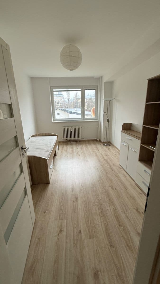 Pronájem bytu 3+1 80 m², Nobelova, Nové Mesto, Bratislavský kraj Pronájem bytu 3+1 80 m², Nobelova, Nové Mesto, Bratislavský kraj