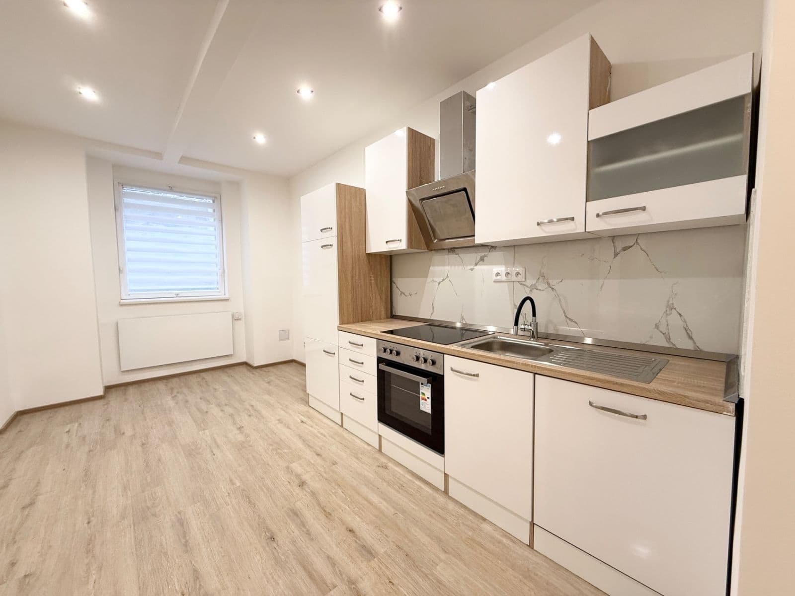 Prodej bytu 2+kk 31 m², Žerotínova, Praha, Praha Prodej bytu 2+kk 31 m², Žerotínova, Praha, Praha