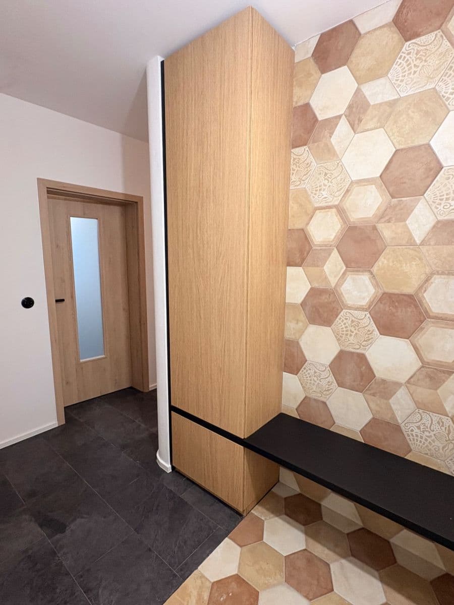 Pronájem bytu 2+1 55 m², Kremličkova, Praha, Praha Pronájem bytu 2+1 55 m², Kremličkova, Praha, Praha