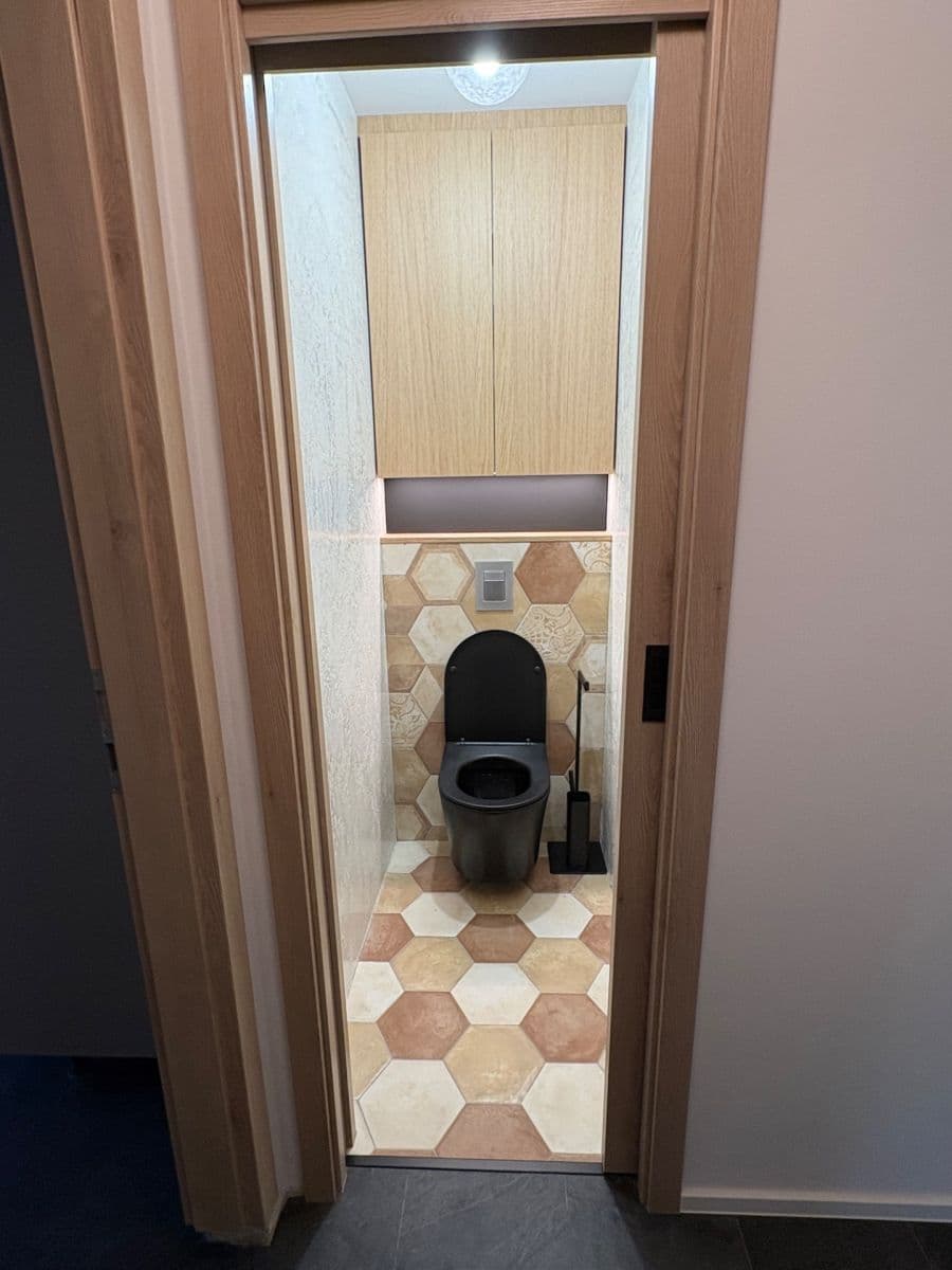 Pronájem bytu 2+1 55 m², Kremličkova, Praha, Praha Pronájem bytu 2+1 55 m², Kremličkova, Praha, Praha