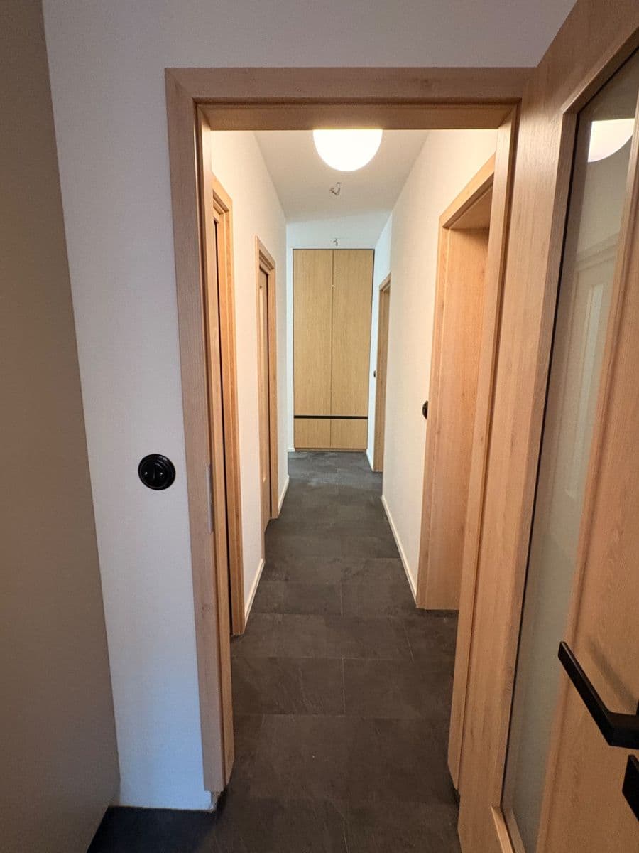 Pronájem bytu 2+1 55 m², Kremličkova, Praha, Praha Pronájem bytu 2+1 55 m², Kremličkova, Praha, Praha