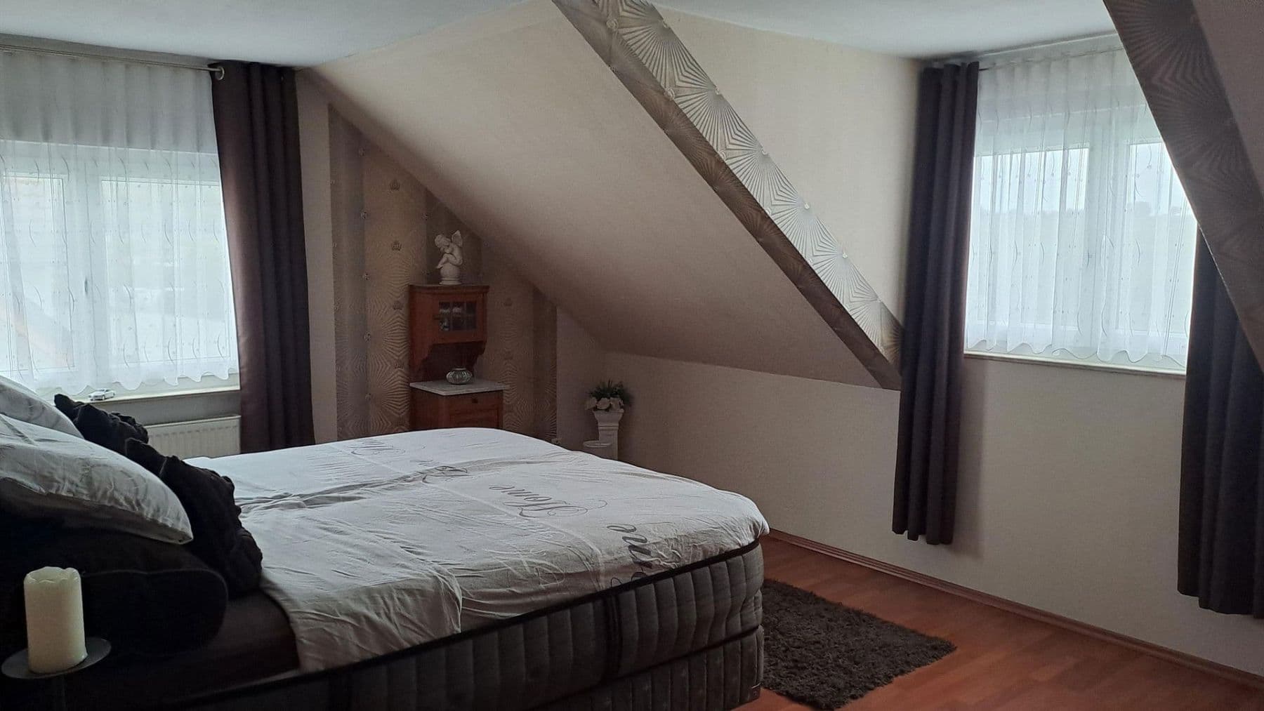 Prodej domu 211 m², pozemek 311 m², Freyburger Allee 16, Nierstein, Porýní-Falc Prodej domu 211 m², pozemek 311 m², Freyburger Allee 16, Nierstein, Porýní-Falc