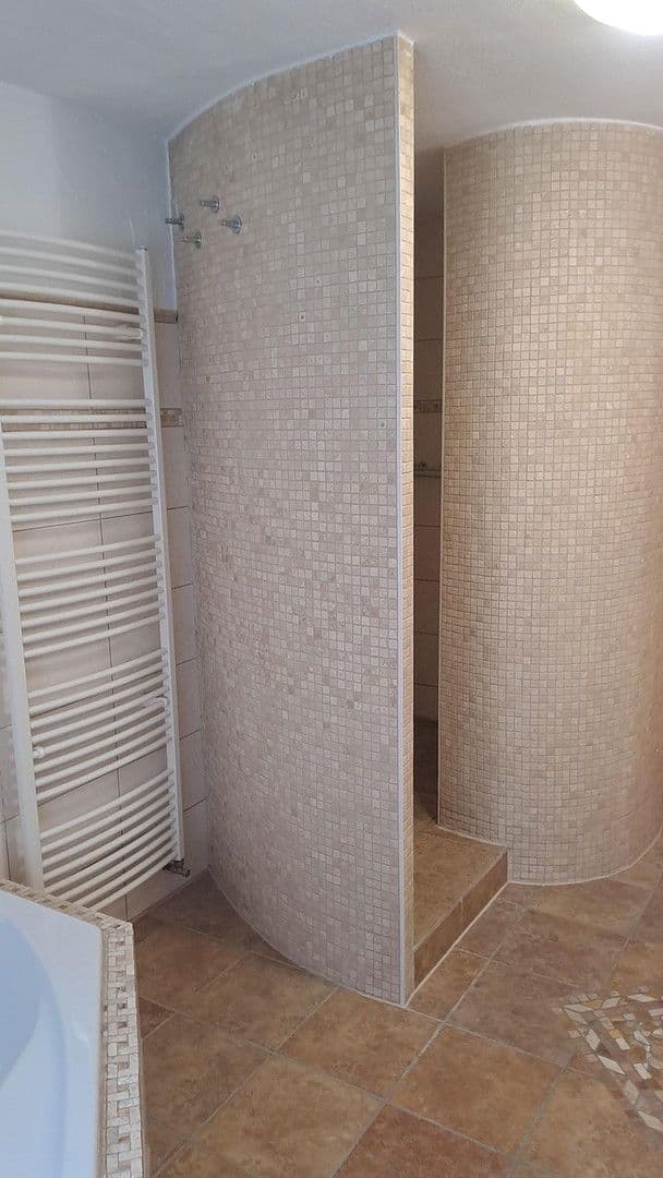 Prodej domu 211 m², pozemek 311 m², Freyburger Allee 16, Nierstein, Porýní-Falc Prodej domu 211 m², pozemek 311 m², Freyburger Allee 16, Nierstein, Porýní-Falc