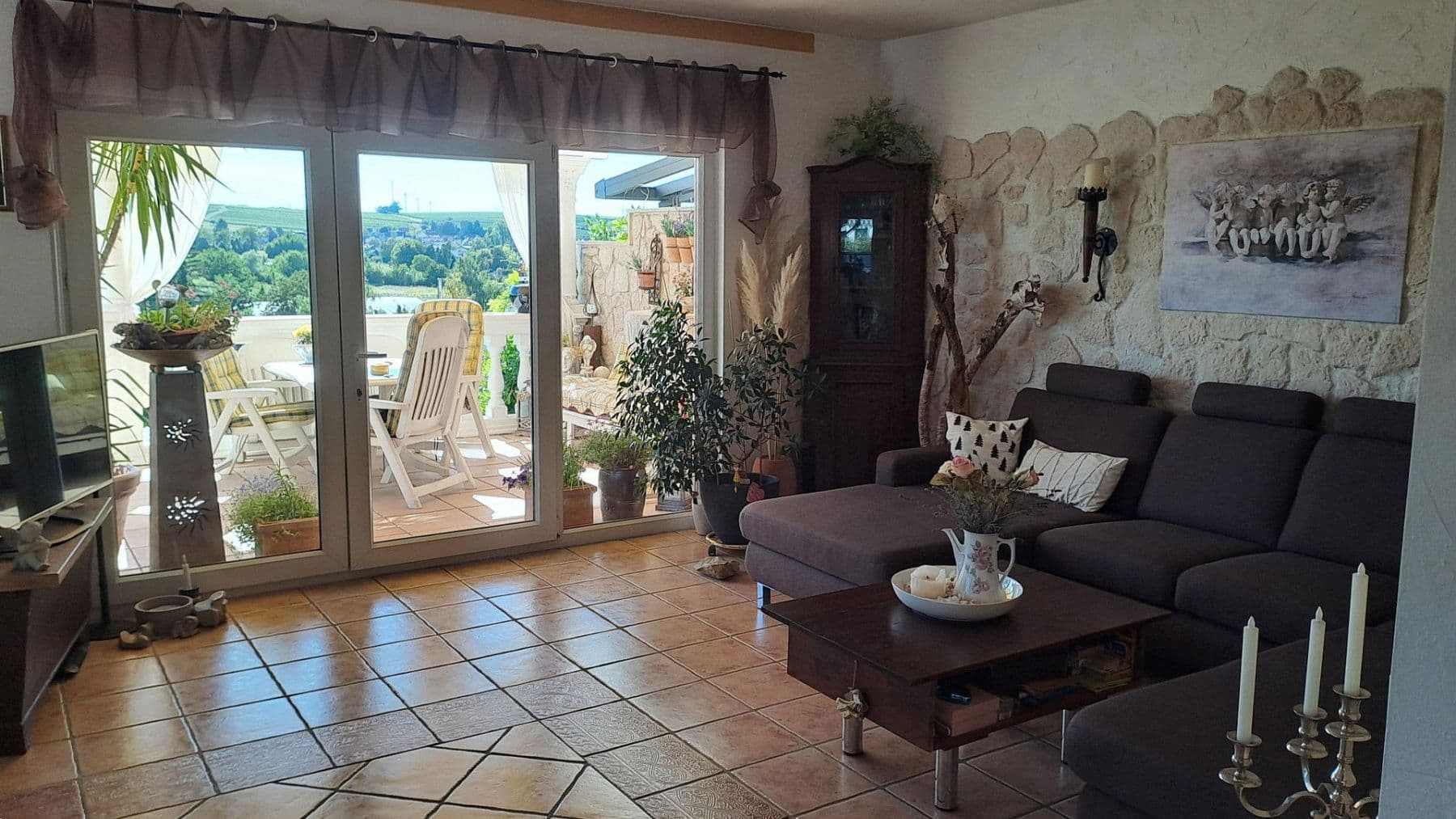 Prodej domu 211 m², pozemek 311 m², Freyburger Allee 16, Nierstein, Porýní-Falc Prodej domu 211 m², pozemek 311 m², Freyburger Allee 16, Nierstein, Porýní-Falc