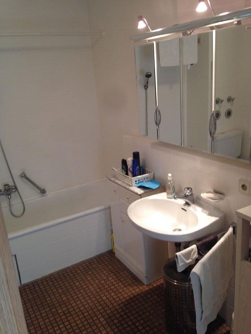 Prodej bytu 3+1 85 m², Gögelbachstraße 12, Stuttgart, Bádensko-Württembersko Prodej bytu 3+1 85 m², Gögelbachstraße 12, Stuttgart, Bádensko-Württembersko