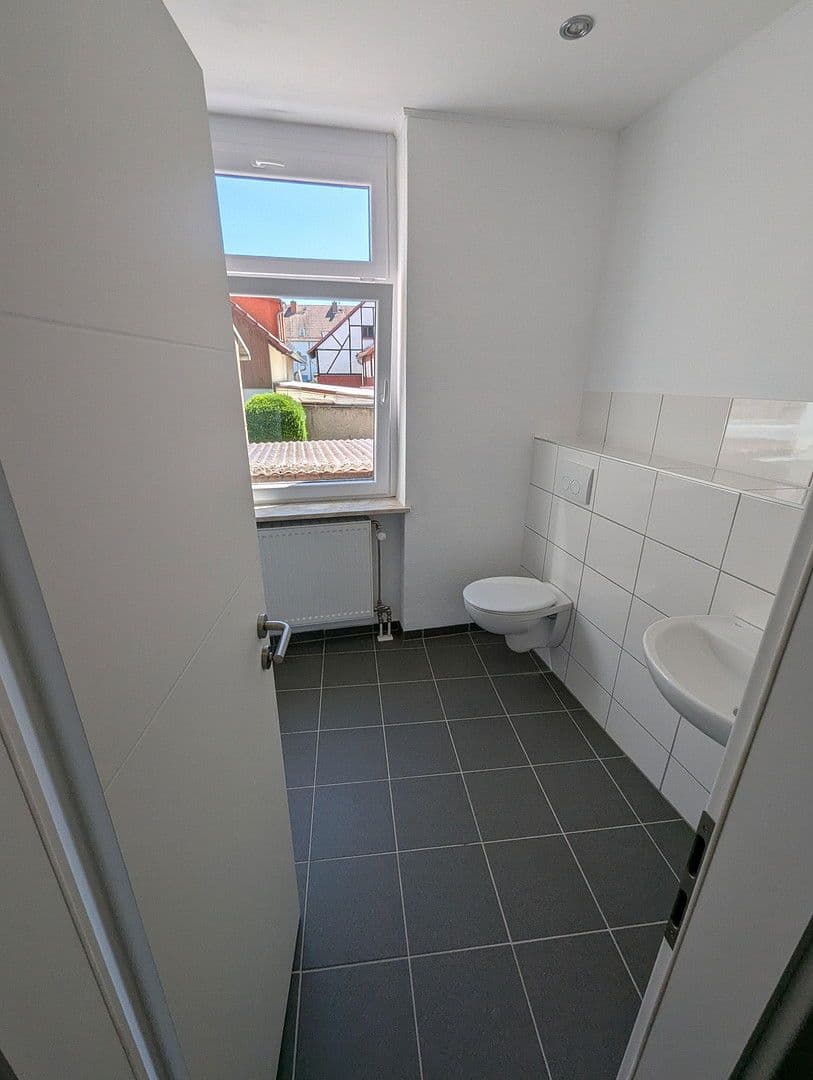 Pronájem bytu 2+1 49 m², Bischlebener Str. 1, Erfurt-Hochheim, Durynsko Pronájem bytu 2+1 49 m², Bischlebener Str. 1, Erfurt-Hochheim, Durynsko
