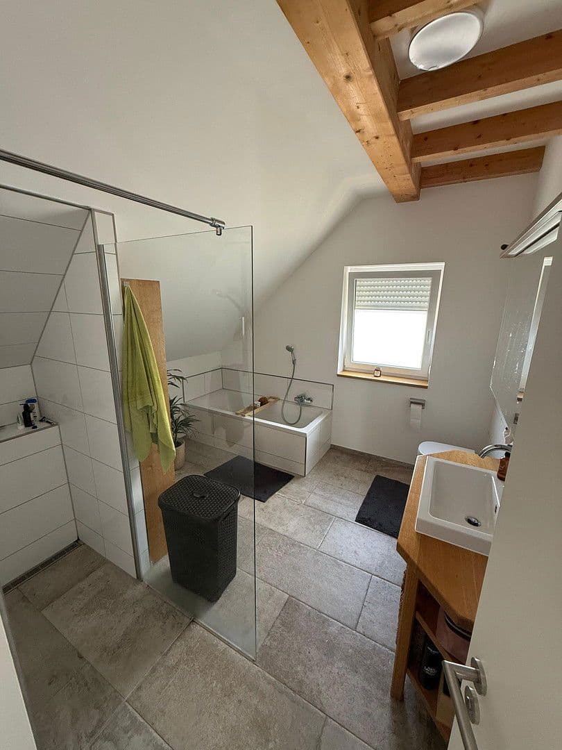 Prodej domu 152 m², pozemek 377 m², Untere Ebenung 12, Mömbris, Bavorsko Prodej domu 152 m², pozemek 377 m², Untere Ebenung 12, Mömbris, Bavorsko