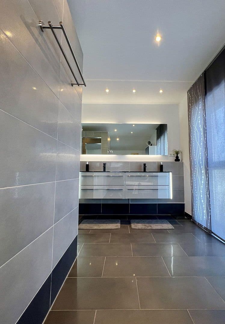 Prodej domu 170 m², pozemek 673 m², Schwändlesteig 24, Oy-Mittelberg, Bavorsko Prodej domu 170 m², pozemek 673 m², Schwändlesteig 24, Oy-Mittelberg, Bavorsko