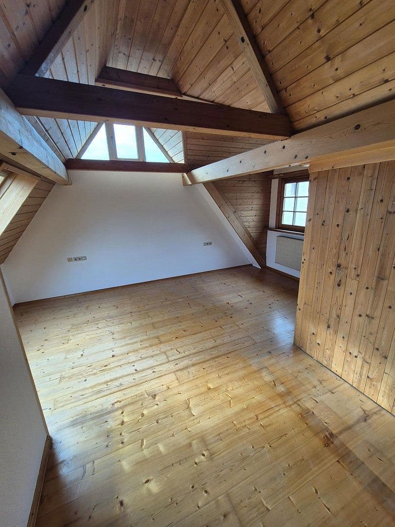 Pronájem bytu 5+1 168 m², Friedrichstr. 15, Bretten, Bádensko-Württembersko Pronájem bytu 5+1 168 m², Friedrichstr. 15, Bretten, Bádensko-Württembersko