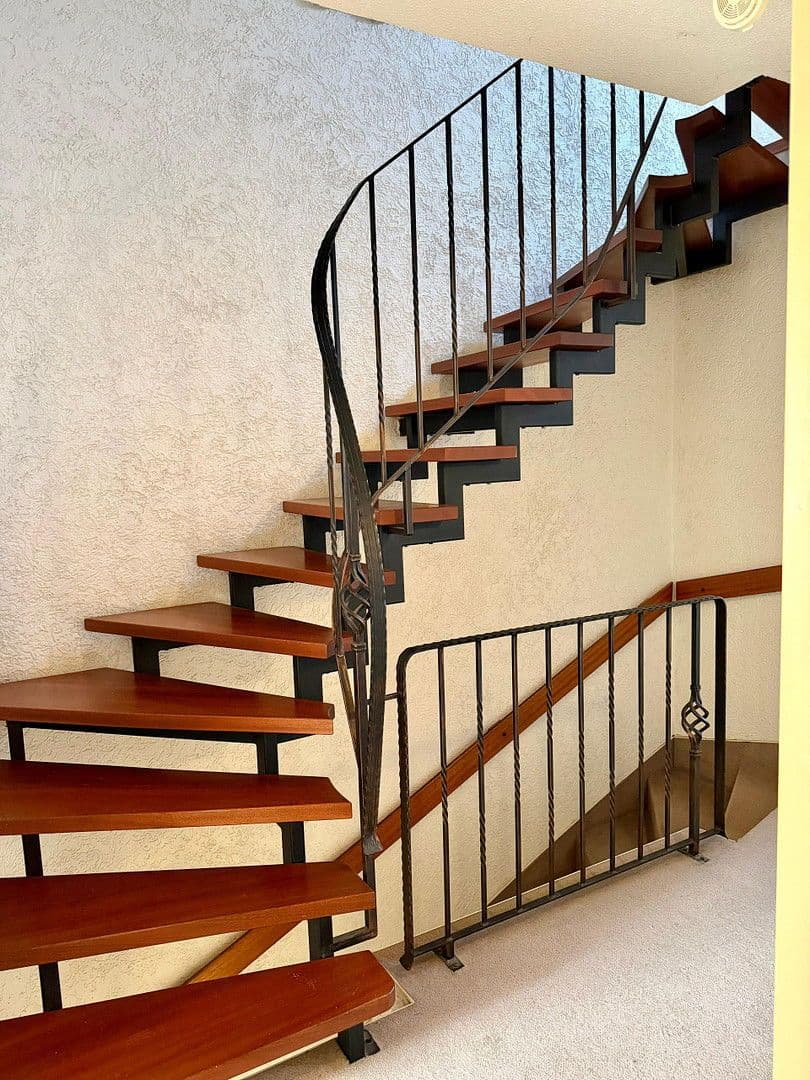 Prodej domu 130 m², pozemek 200 m², Ensdorf/Saar, Země Sársko Prodej domu 130 m², pozemek 200 m², Ensdorf/Saar, Země Sársko