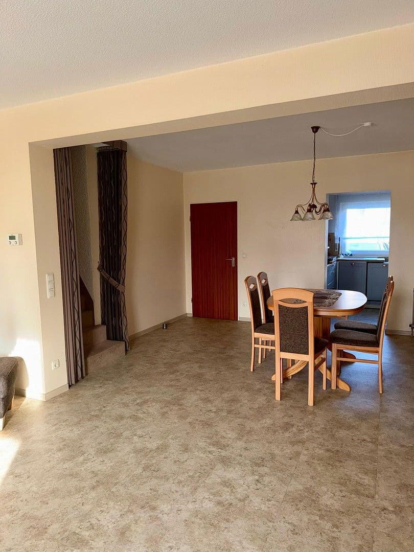 Prodej domu 130 m², pozemek 200 m², Ensdorf/Saar, Země Sársko Prodej domu 130 m², pozemek 200 m², Ensdorf/Saar, Země Sársko