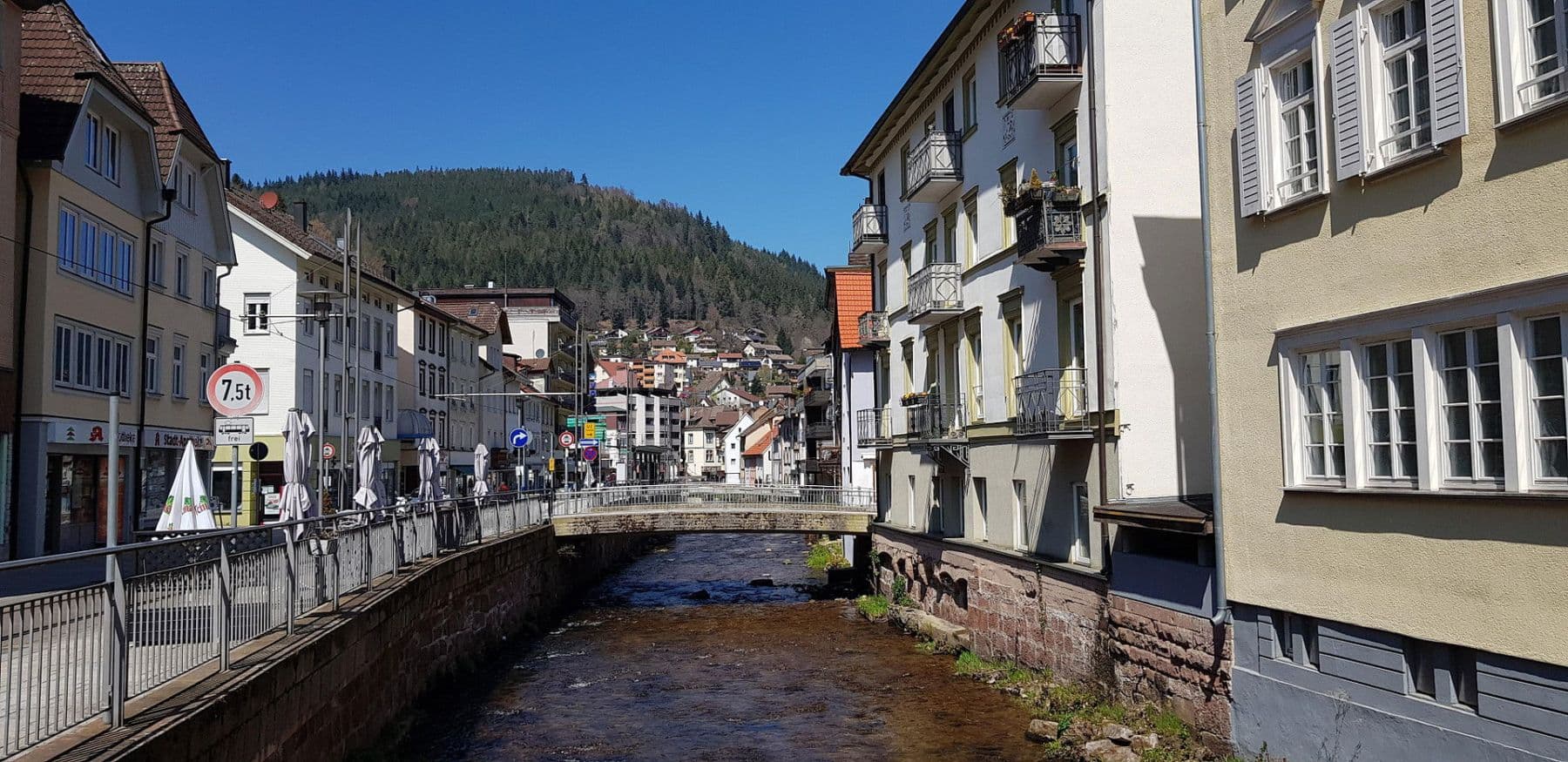 Pronájem bytu 2+kk 53 m², Kurplatz 2, Bad Wildbad, Bádensko-Württembersko Pronájem bytu 2+kk 53 m², Kurplatz 2, Bad Wildbad, Bádensko-Württembersko