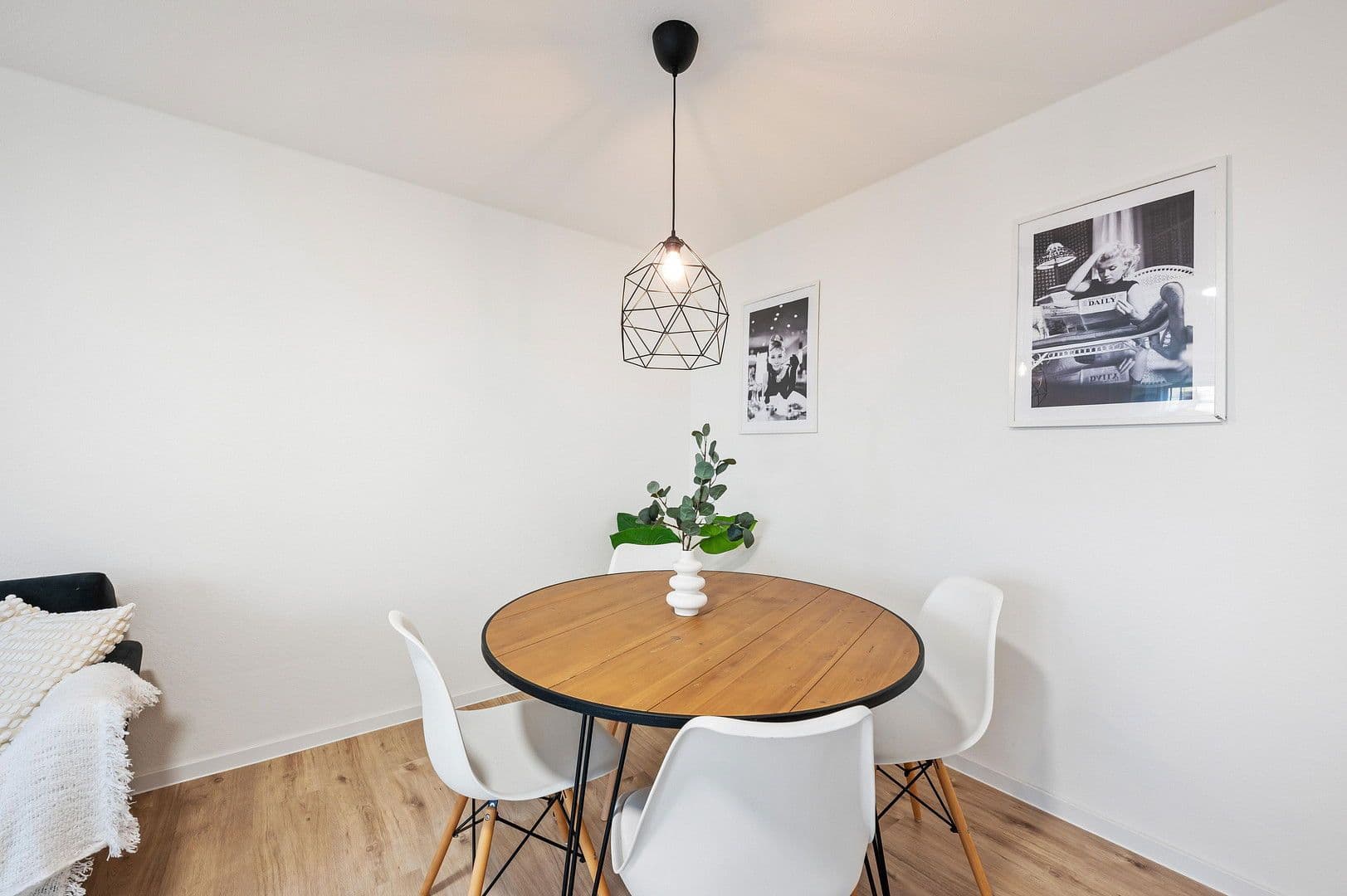 Pronájem bytu 3+1 78 m², Steinhaldestraße 36, Heilbronn, Bádensko-Württembersko Pronájem bytu 3+1 78 m², Steinhaldestraße 36, Heilbronn, Bádensko-Württembersko