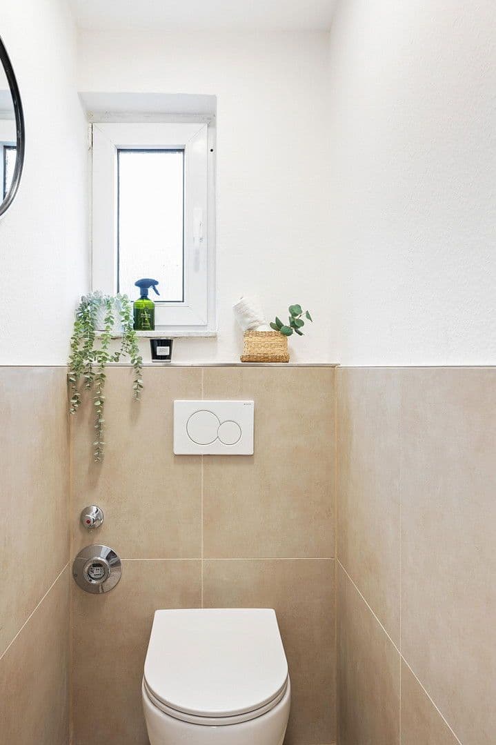 Pronájem bytu 3+1 78 m², Steinhaldestraße 36, Heilbronn, Bádensko-Württembersko Pronájem bytu 3+1 78 m², Steinhaldestraße 36, Heilbronn, Bádensko-Württembersko