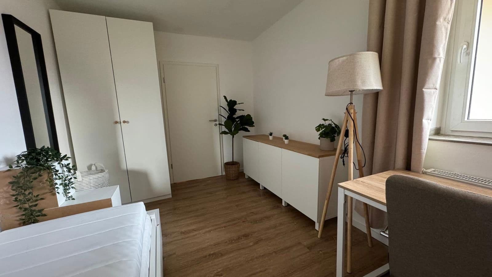 Pronájem bytu 1+1 12 m², Braunschweig, Dolní Sasko Pronájem bytu 1+1 12 m², Braunschweig, Dolní Sasko