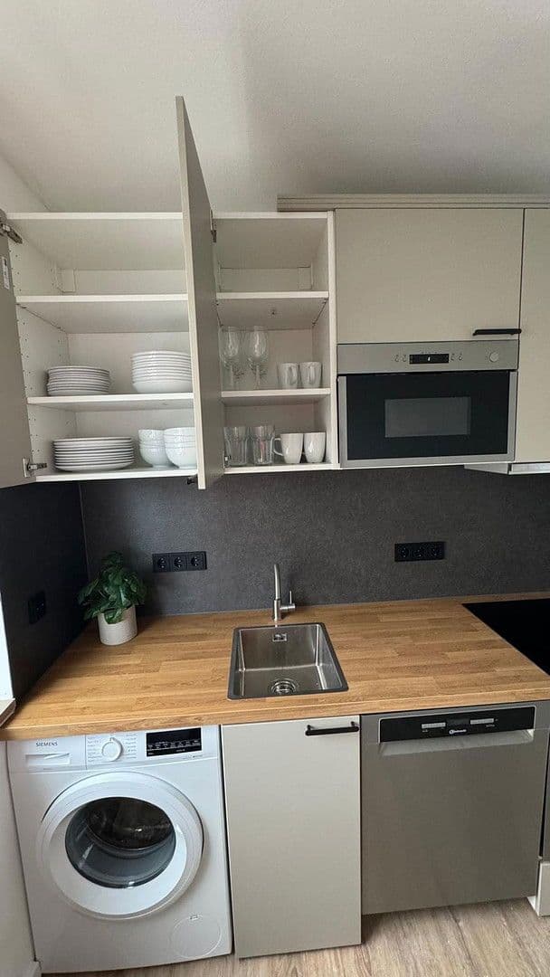 Pronájem bytu 1+1 12 m², Braunschweig, Dolní Sasko Pronájem bytu 1+1 12 m², Braunschweig, Dolní Sasko