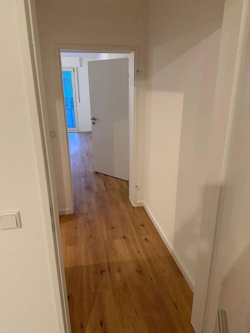 Pronájem bytu 3+1 84 m², Düsseldorf, Severní Porýní-Vestfálsko Pronájem bytu 3+1 84 m², Düsseldorf, Severní Porýní-Vestfálsko