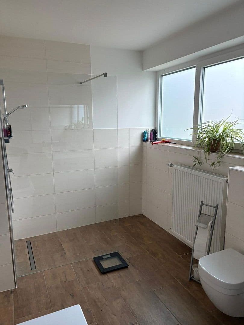 Prodej domu 235 m², pozemek 1.194 m², Obernkirchen, Dolní Sasko Prodej domu 235 m², pozemek 1.194 m², Obernkirchen, Dolní Sasko