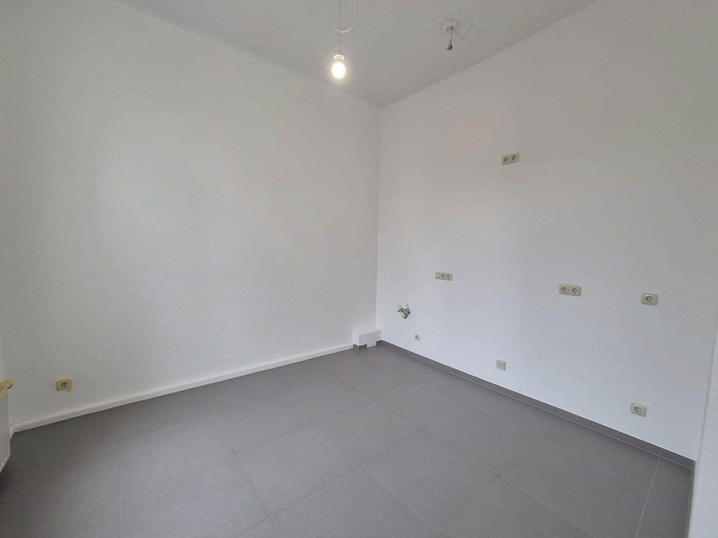 Pronájem bytu 2+1 75 m², Robensstraße XX, Cáchy, Severní Porýní-Vestfálsko Pronájem bytu 2+1 75 m², Robensstraße XX, Cáchy, Severní Porýní-Vestfálsko