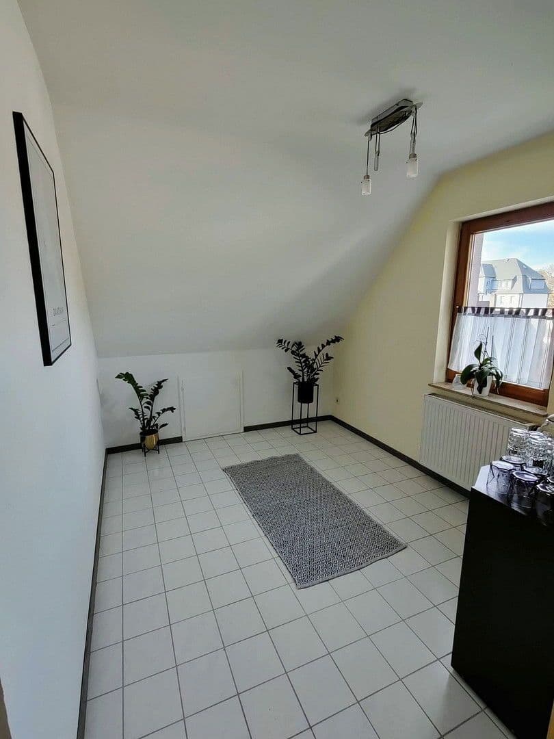 Pronájem bytu 3+kk 80 m², Villingen-Schwenningen, Bádensko-Württembersko Pronájem bytu 3+kk 80 m², Villingen-Schwenningen, Bádensko-Württembersko