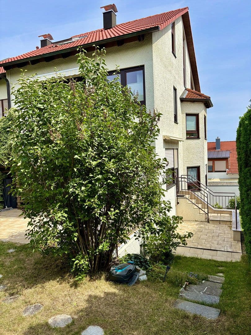 Prodej domu 190 m², pozemek 317 m², Böblingen, Bádensko-Württembersko Prodej domu 190 m², pozemek 317 m², Böblingen, Bádensko-Württembersko