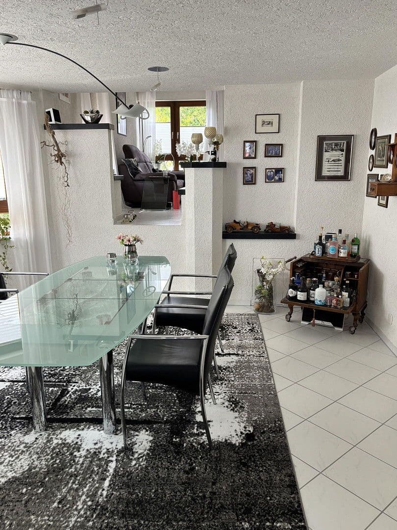 Prodej domu 190 m², pozemek 317 m², Böblingen, Bádensko-Württembersko Prodej domu 190 m², pozemek 317 m², Böblingen, Bádensko-Württembersko