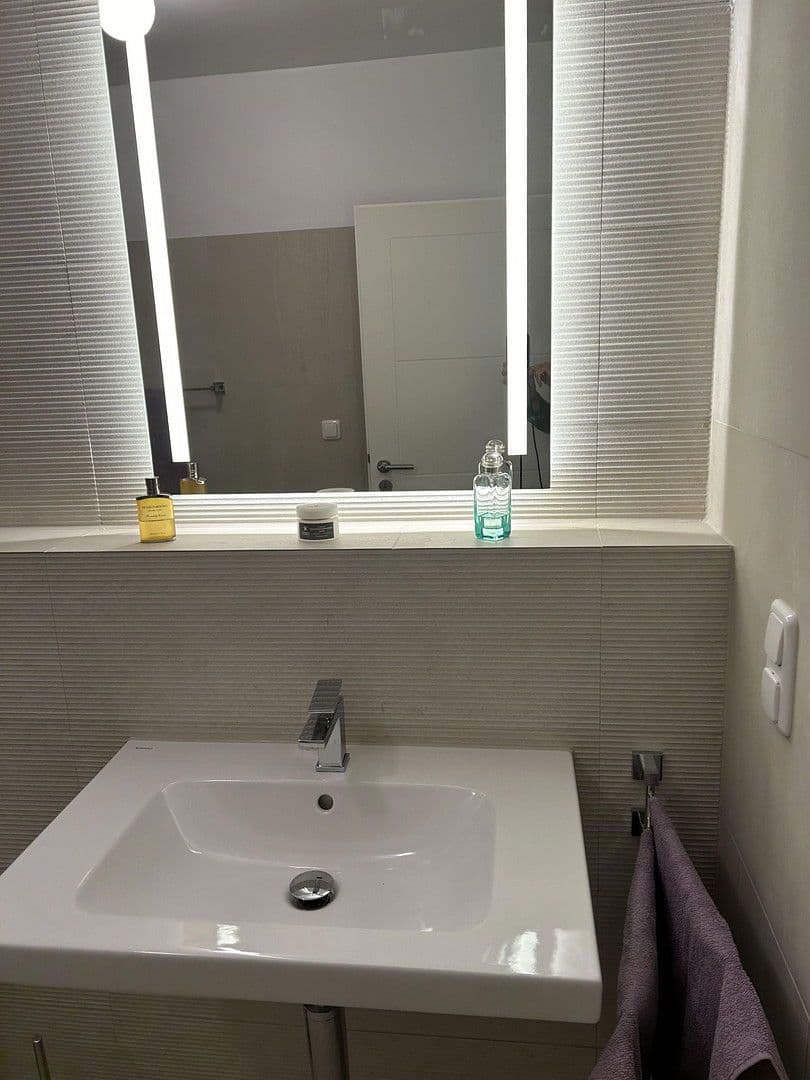 Pronájem bytu 2+1 58 m², Quellenweg, Bad Homburg vor der Höhe, Hessen Pronájem bytu 2+1 58 m², Quellenweg, Bad Homburg vor der Höhe, Hessen