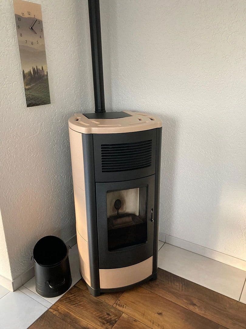 Prodej bytu 5+1 157 m², Zweibrücken, Porýní-Falc Prodej bytu 5+1 157 m², Zweibrücken, Porýní-Falc