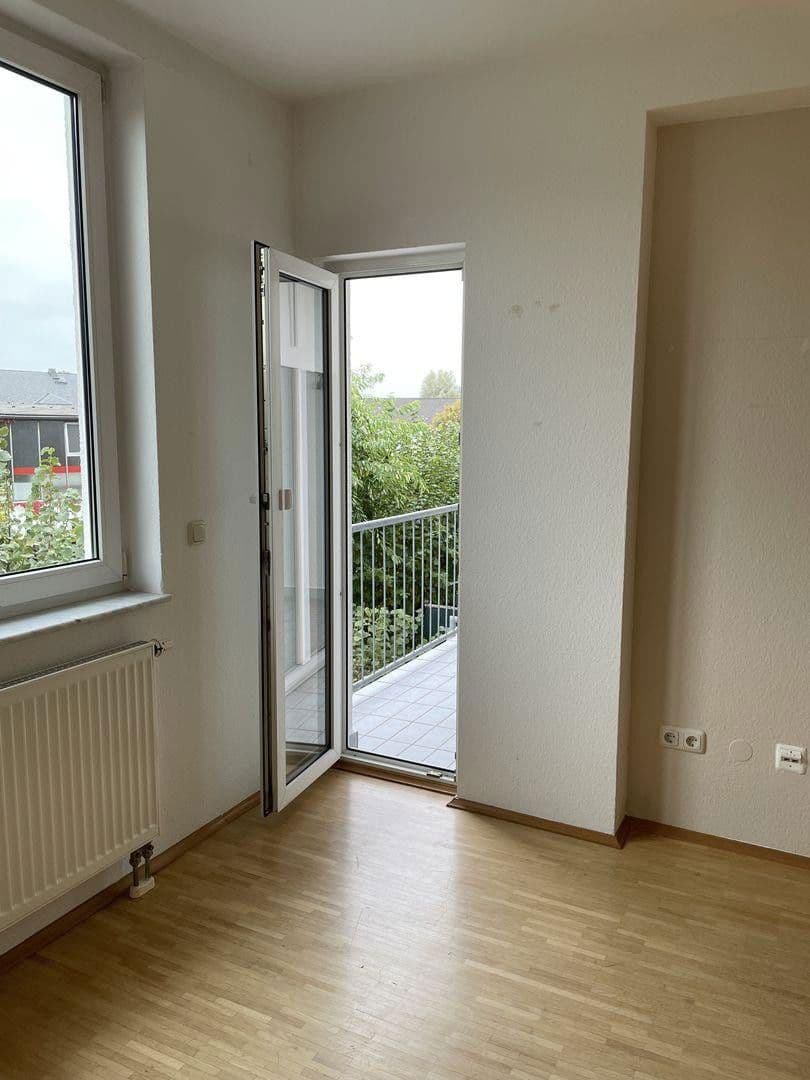 Prodej domu 160 m², pozemek 300 m², Groß-Zimmern, Hessen Prodej domu 160 m², pozemek 300 m², Groß-Zimmern, Hessen