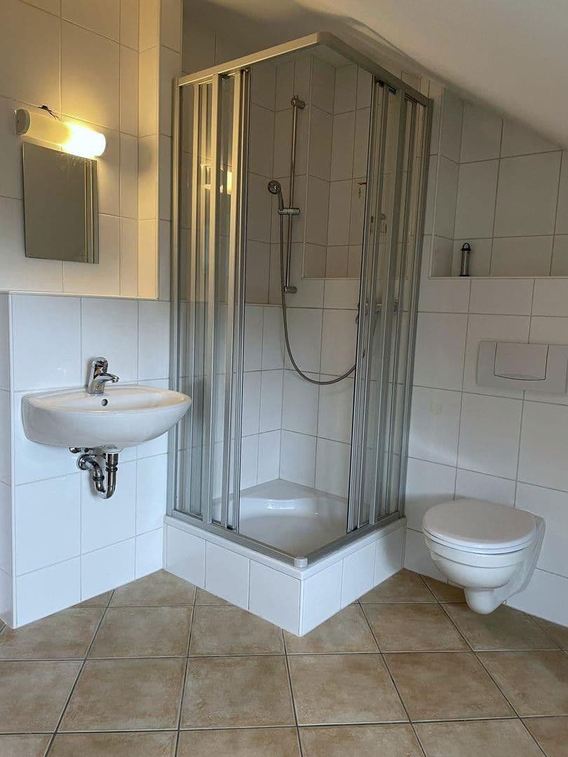 Prodej domu 160 m², pozemek 300 m², Groß-Zimmern, Hessen Prodej domu 160 m², pozemek 300 m², Groß-Zimmern, Hessen