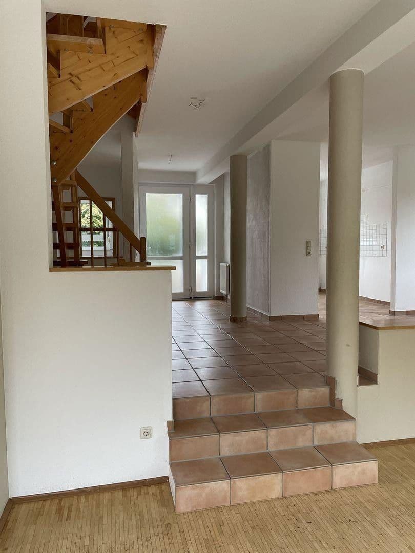 Prodej domu 160 m², pozemek 300 m², Groß-Zimmern, Hessen Prodej domu 160 m², pozemek 300 m², Groß-Zimmern, Hessen