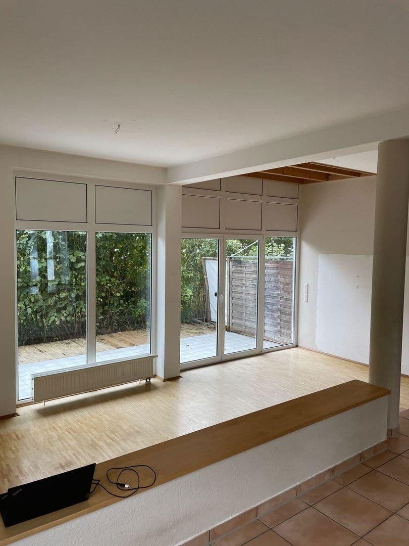 Prodej domu 160 m², pozemek 300 m², Groß-Zimmern, Hessen Prodej domu 160 m², pozemek 300 m², Groß-Zimmern, Hessen