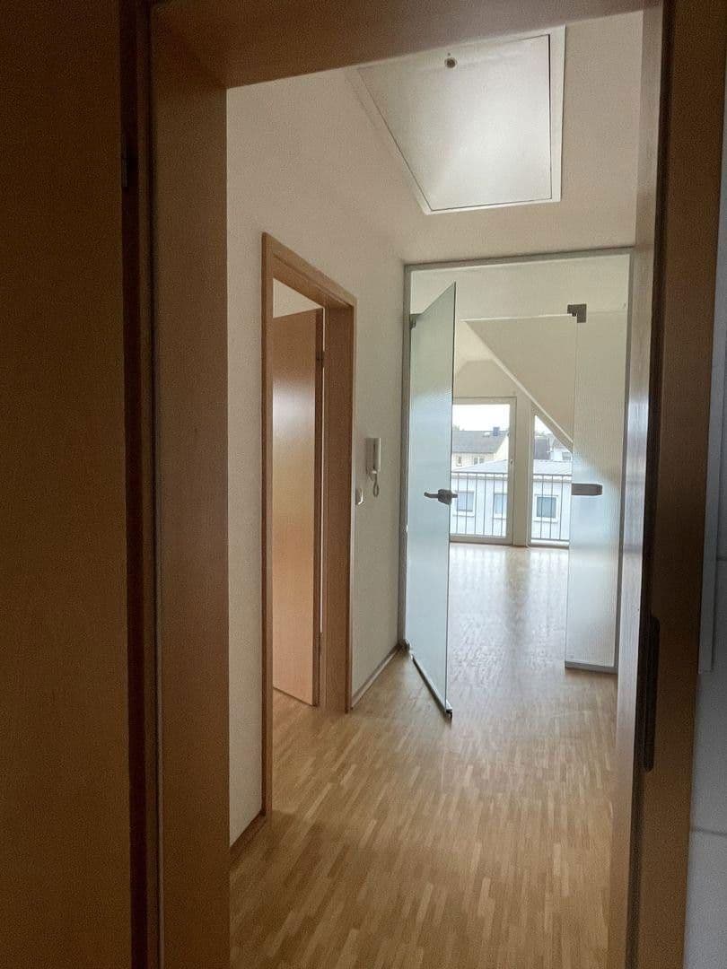 Prodej domu 160 m², pozemek 300 m², Groß-Zimmern, Hessen Prodej domu 160 m², pozemek 300 m², Groß-Zimmern, Hessen