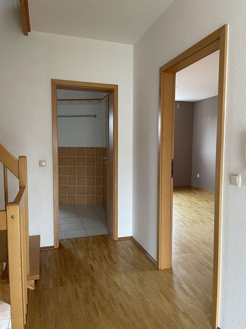 Prodej domu 160 m², pozemek 300 m², Groß-Zimmern, Hessen Prodej domu 160 m², pozemek 300 m², Groß-Zimmern, Hessen