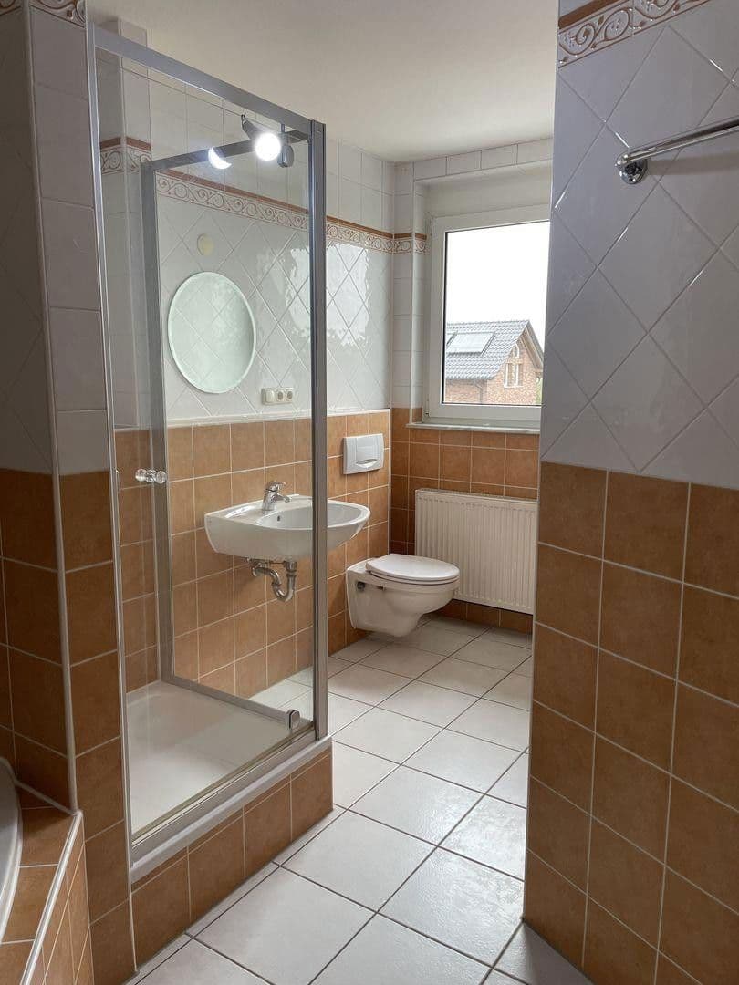 Prodej domu 160 m², pozemek 300 m², Groß-Zimmern, Hessen Prodej domu 160 m², pozemek 300 m², Groß-Zimmern, Hessen