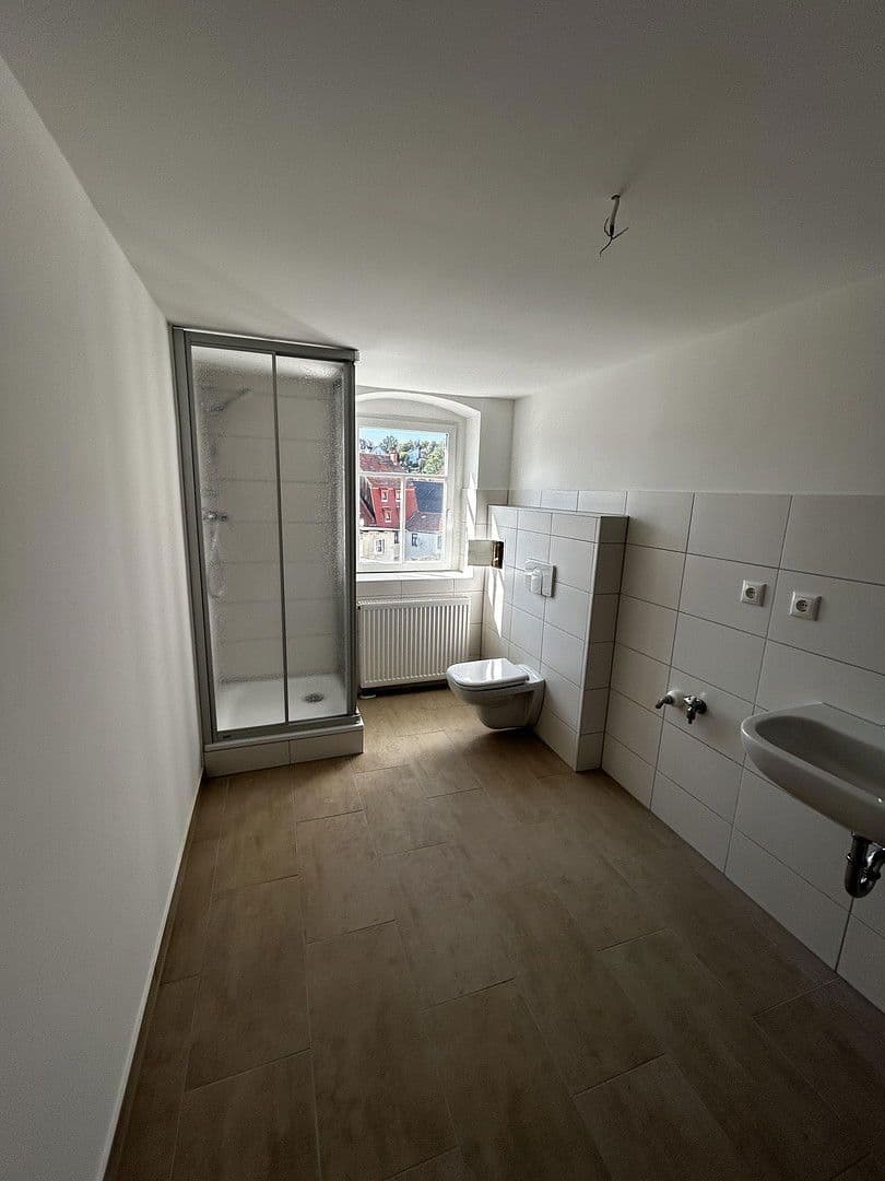 Pronájem bytu 2+1 46 m², Leipziger Straße 8, Döbeln, Sasko Pronájem bytu 2+1 46 m², Leipziger Straße 8, Döbeln, Sasko