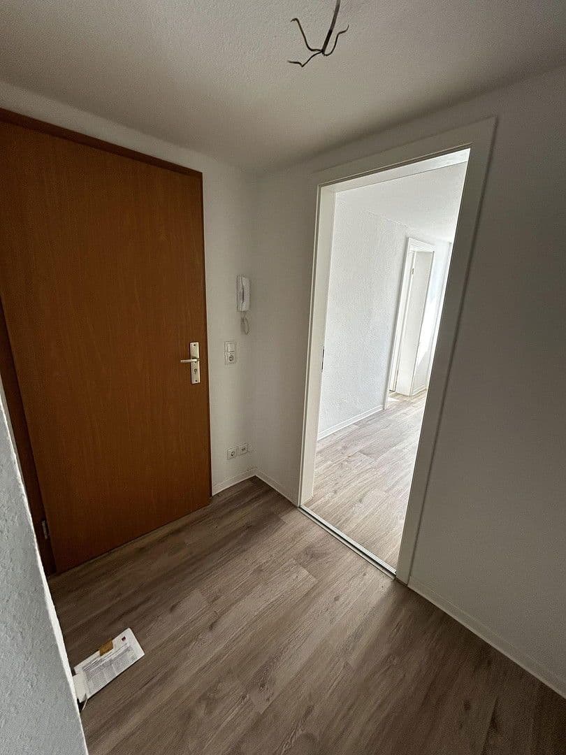 Pronájem bytu 2+1 46 m², Leipziger Straße 8, Döbeln, Sasko Pronájem bytu 2+1 46 m², Leipziger Straße 8, Döbeln, Sasko