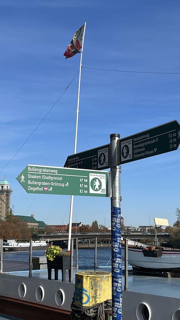 Prodej domu 1.230 m², pozemek 440 m², Berlin, Berlín Prodej domu 1.230 m², pozemek 440 m², Berlin, Berlín